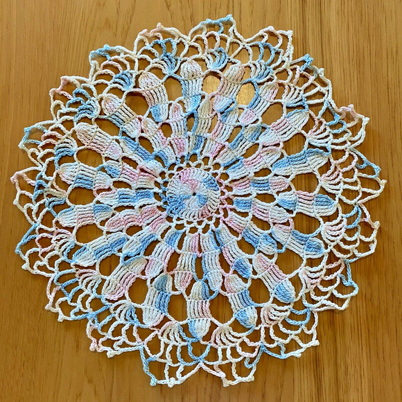 Vintage Hand Crocheted Doilies Doily Pastel Pink Blue White Delicate Lot of 7 - Picture 6 of 15